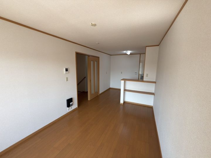 エスト ソ−レの居間