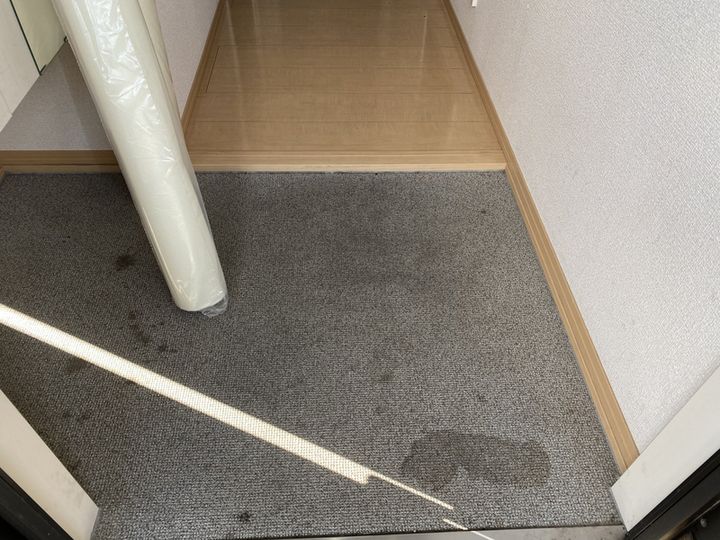 メゾンドコンフォートの玄関