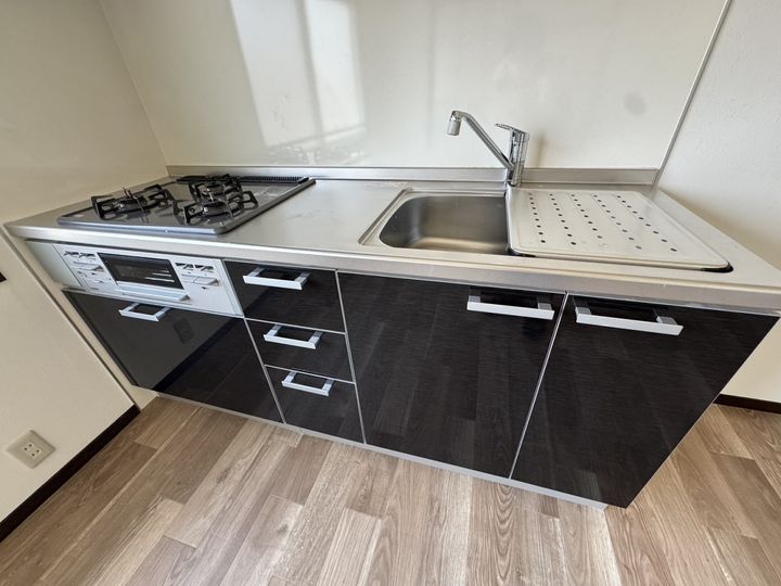 ガーデンハイツ緑ケ丘E,F,G,HE201のキッチン