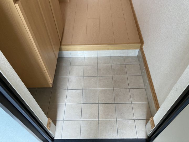 エリタージュAの玄関