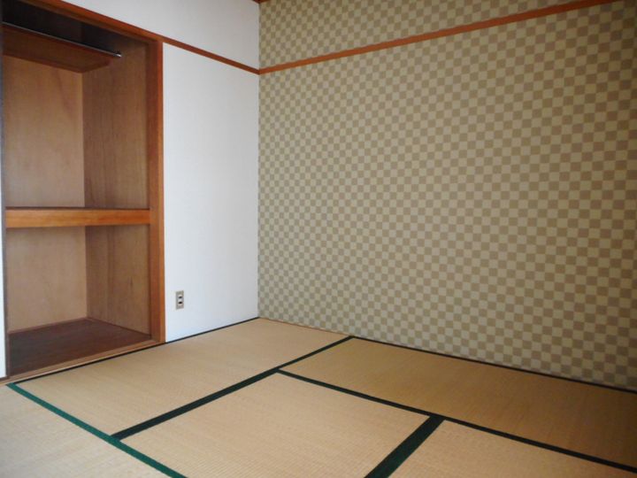 ルネシャルトB棟B201の内装