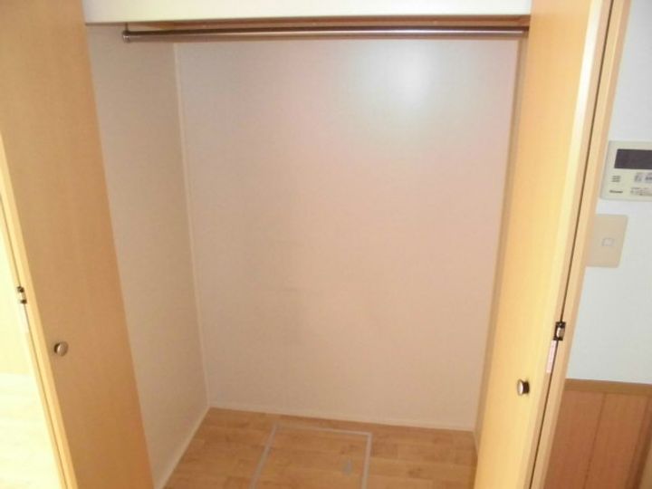 丸萬二番館205のその他画像