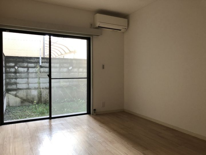 カレッジ北八代の内装