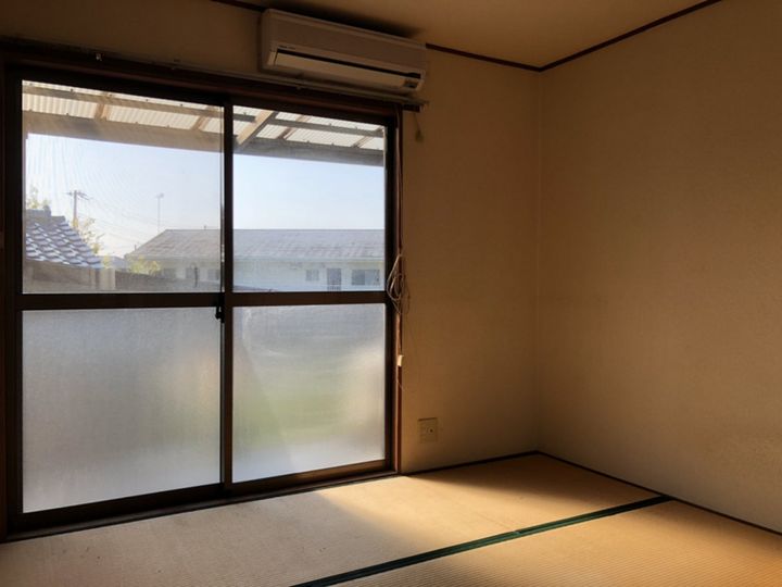 東口アパート201の寝室