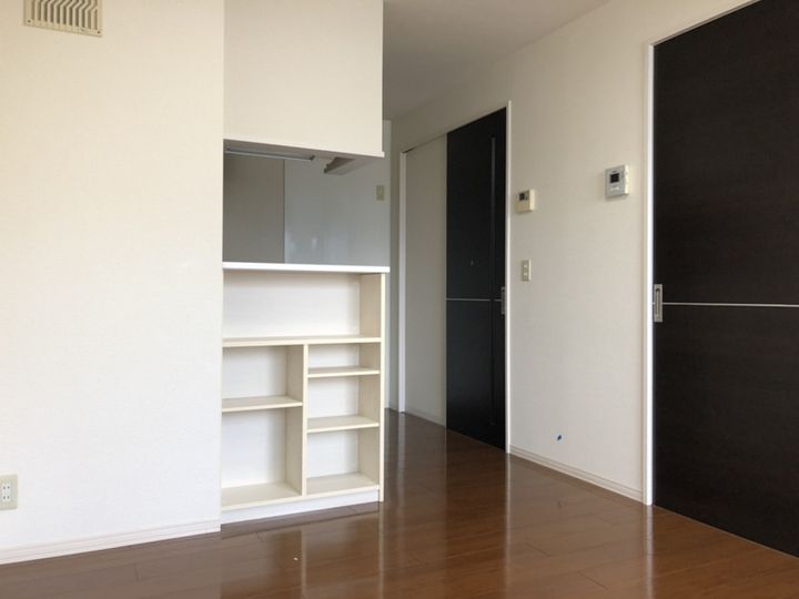 ラフレシールA棟の居間