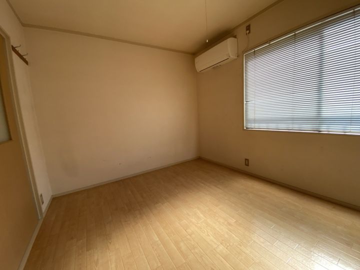 ハイツ中村302の寝室