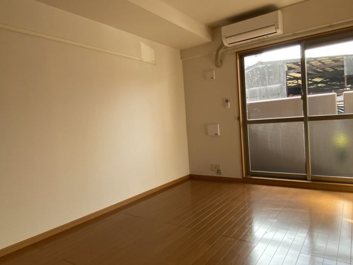 コンフォート 本町205の内装