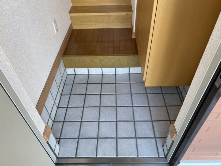 パルレーヴの玄関