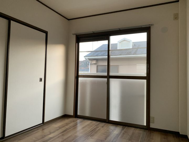 アーバンコート竜野 B棟202の居間