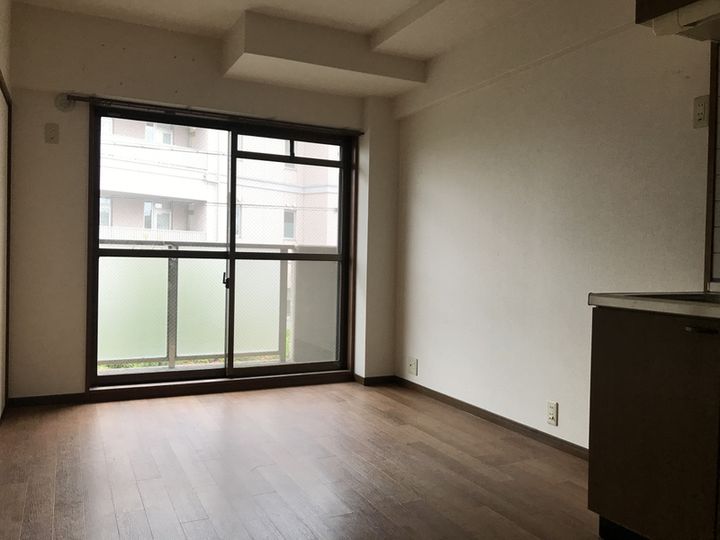 ベアーズ土山の居間