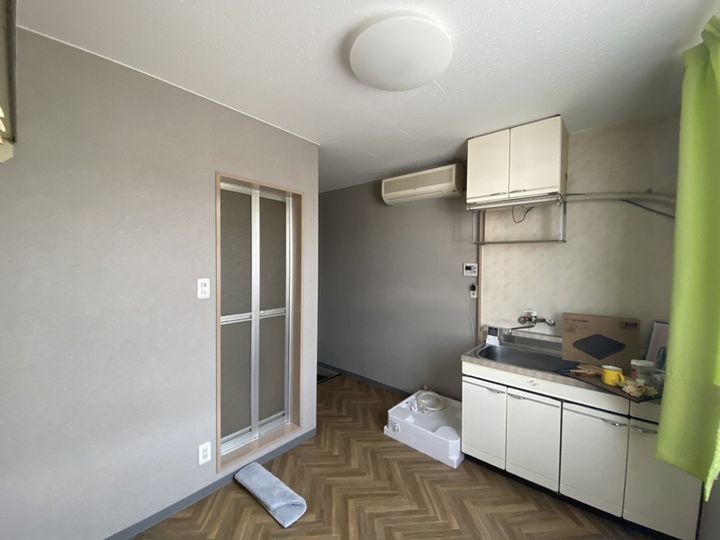 リノーバ山野井302の居間