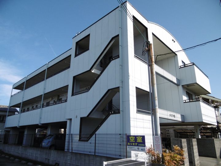 AMA TAKASAGO305の外観