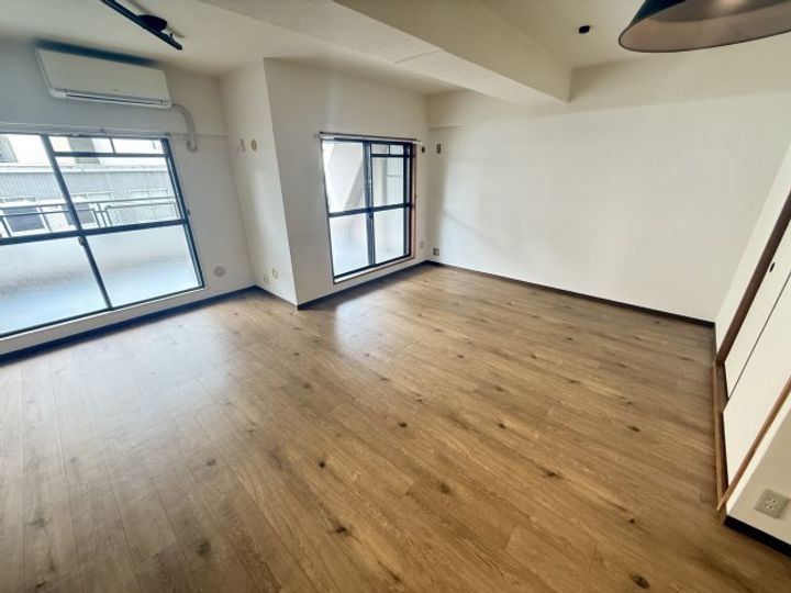 朝日プラザ新神戸の内装