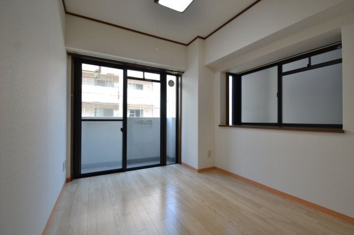 テレ・アビーテ神戸の内装