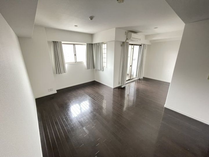 リベール三宮ミッドキャストの内装