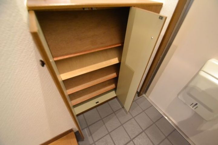 シャンテ本山の内装
