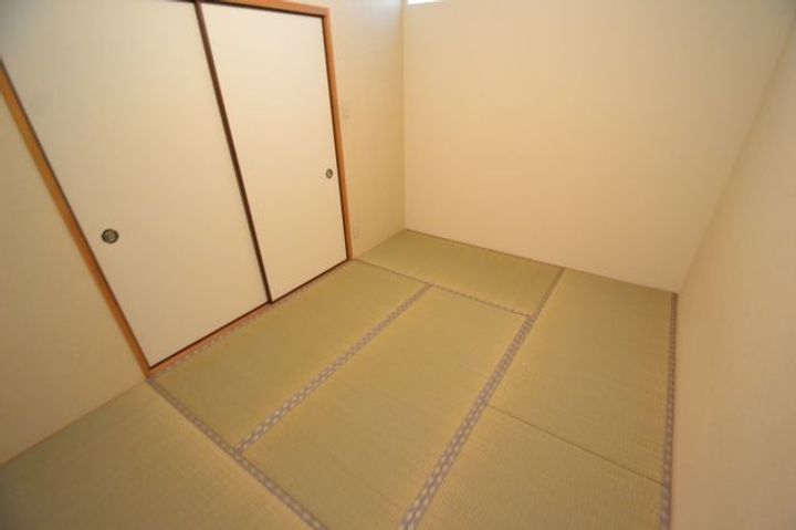 シャンテ本山の内装
