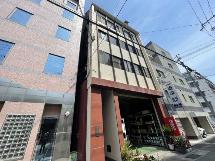 小林マンションの外観