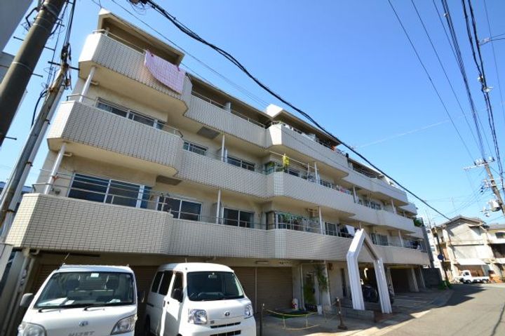 ルミエール大石の外観