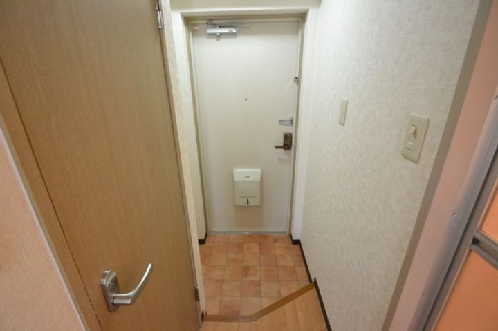 プラシード六甲の玄関