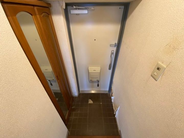 ライオンズマンション長田ヒルズ3号棟の玄関