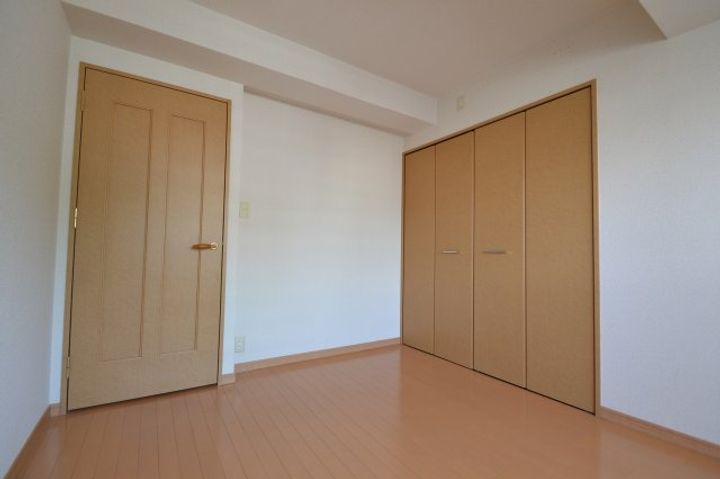 ロイヤルヒル神戸三ノ宮2の内装