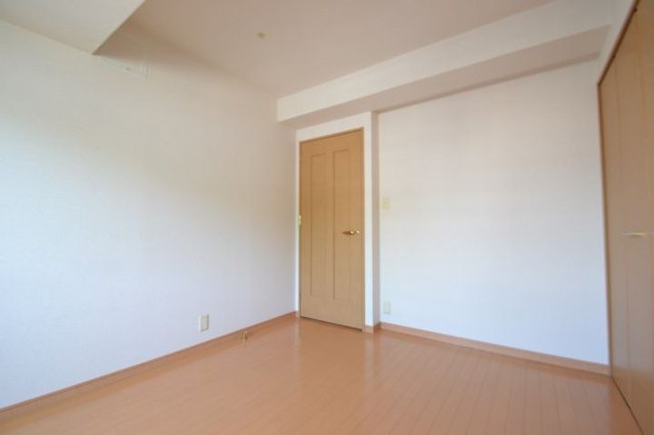 ロイヤルヒル神戸三ノ宮2の内装