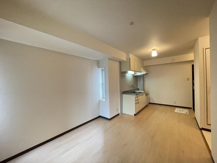 ラガール深江の居間