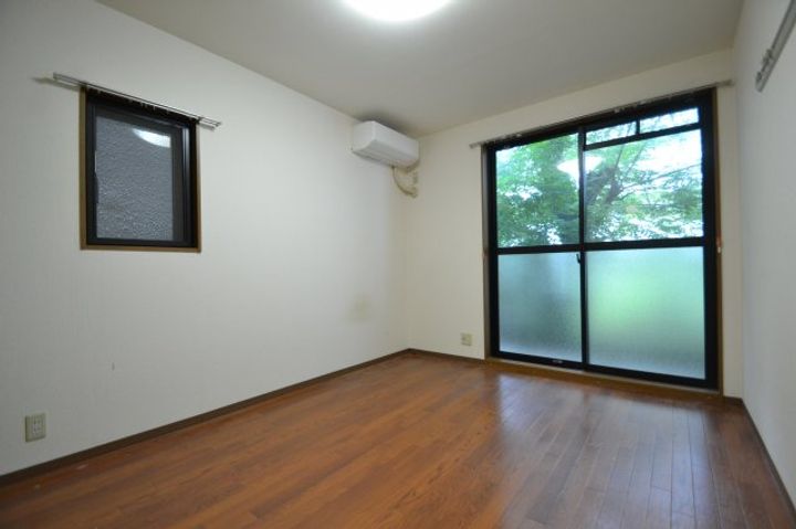 ピエタテール上沢の居間