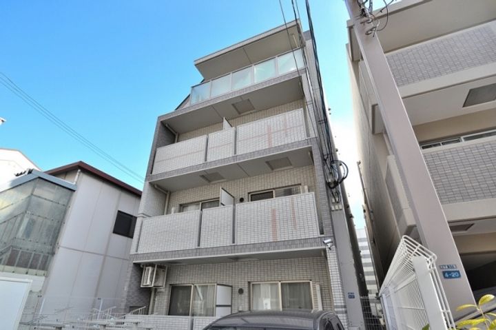 マリス神戸の外観