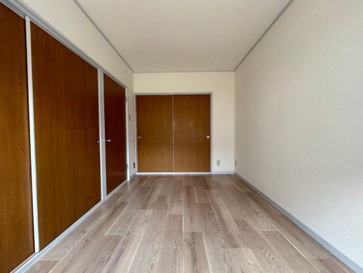 ヒルト丸山の内装