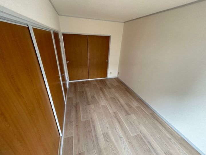 ヒルト丸山の内装