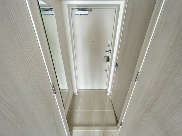 アドバンス神戸セラフィムの玄関