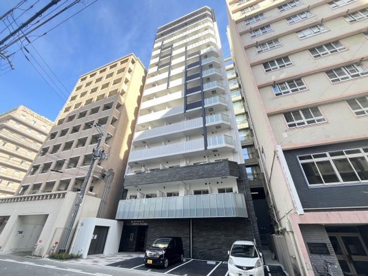 アドバンス三宮パルマの外観