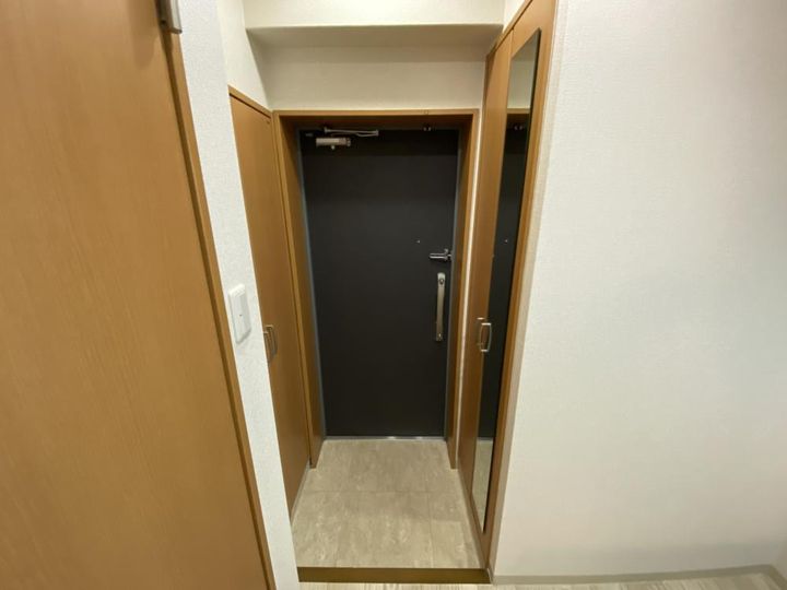 メゾン・ド・ヴィレ須磨潮見坂の玄関