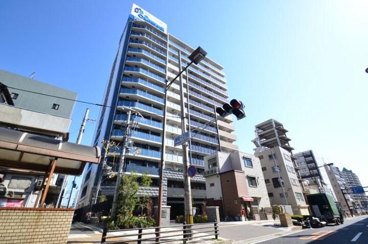 プレサンスTHE神戸の外観