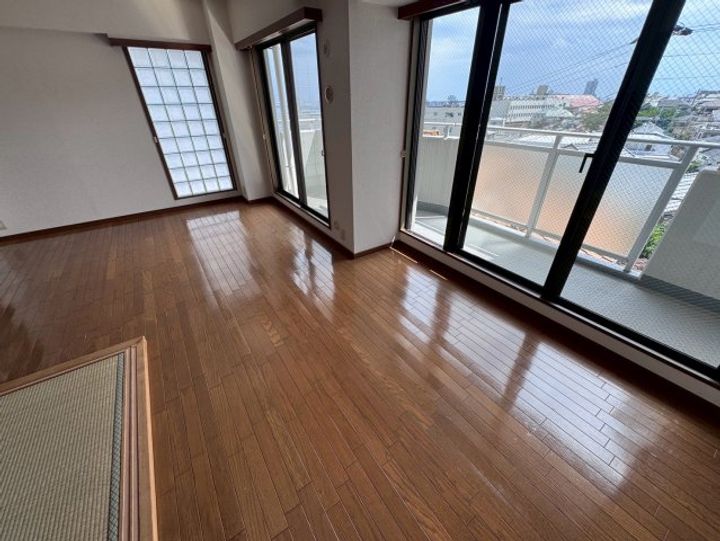 ステイツ神戸青谷・城の下通の内装