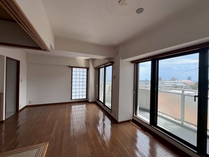 ステイツ神戸青谷・城の下通の内装