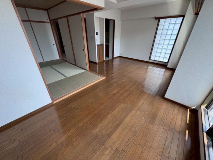 ステイツ神戸青谷・城の下通の内装