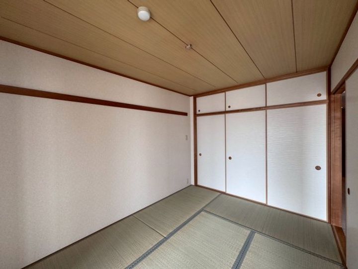 ステイツ神戸青谷・城の下通の寝室