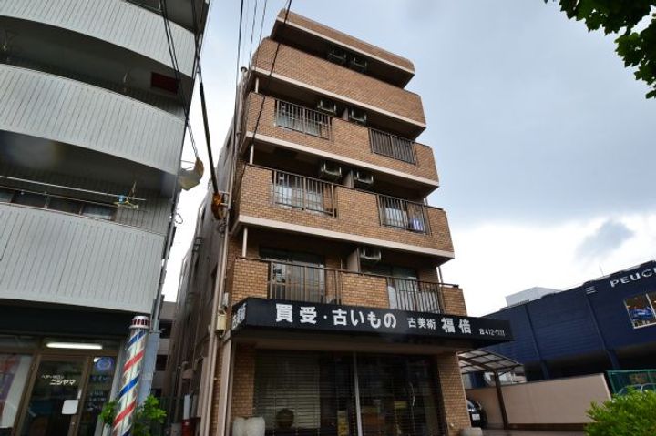 ドウェル本山203の外観