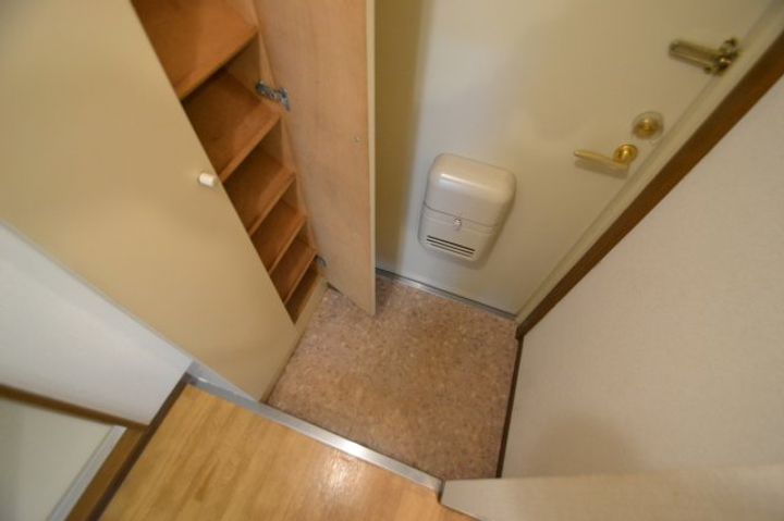 シェレナ六甲の玄関