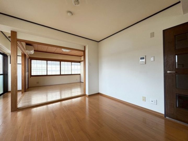 メゾン幸の内装