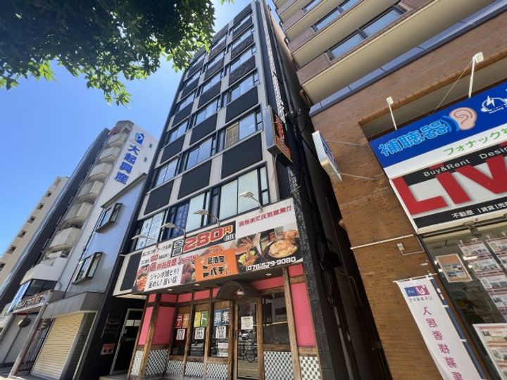 丸山ビルの外観