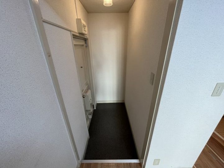 丸山ビルの玄関