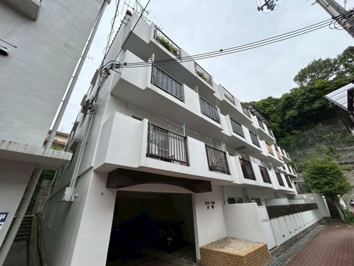 ユニーブル六甲北棟の外観