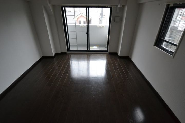 コスモリード神戸三宮の内装