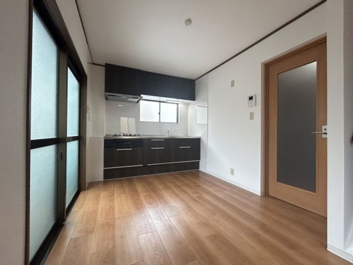 兵庫県神戸市灘区友田町4丁目(一戸建)の賃貸物件の居間