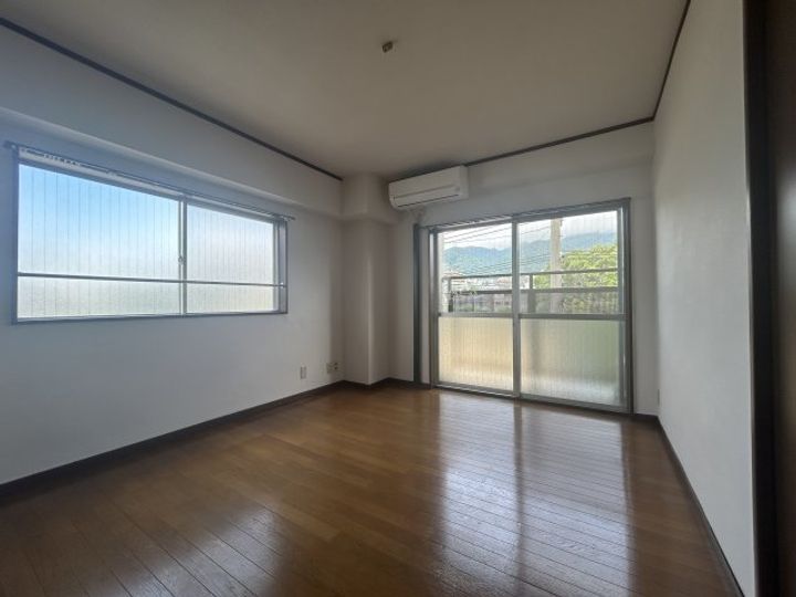 城村マンションの寝室