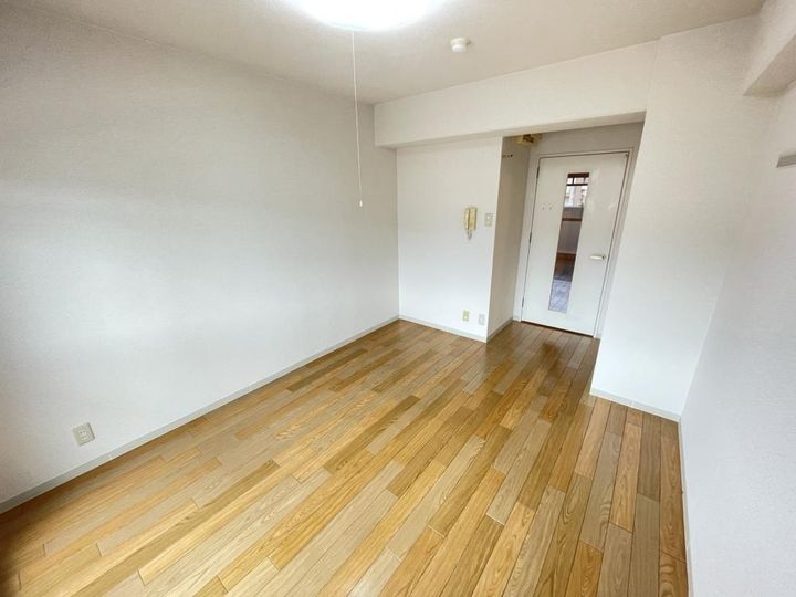 ファビュロウスSANKOの内装